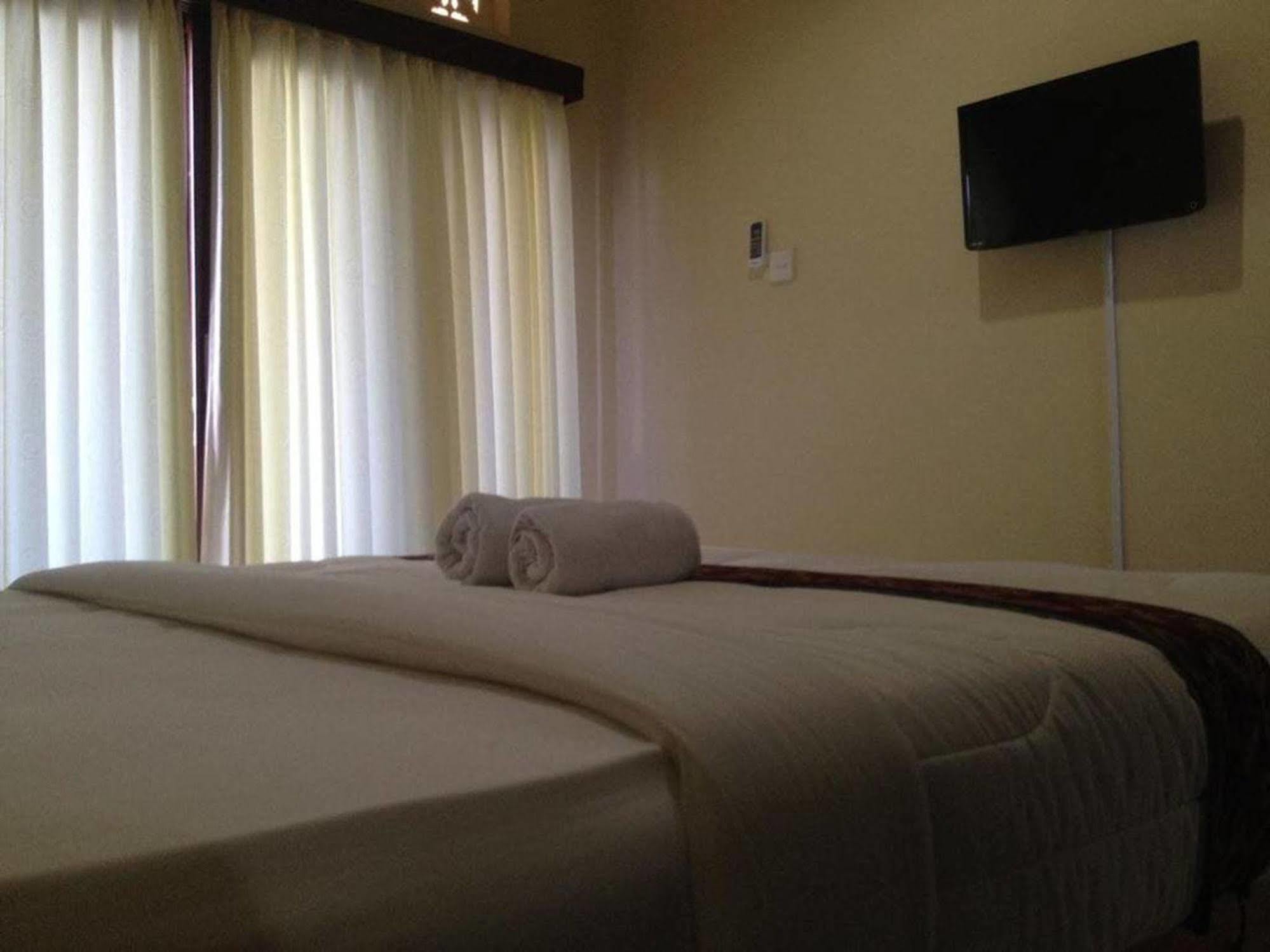 Sari Buana Bed & Breakfast Kuta Lombok Zewnętrze zdjęcie